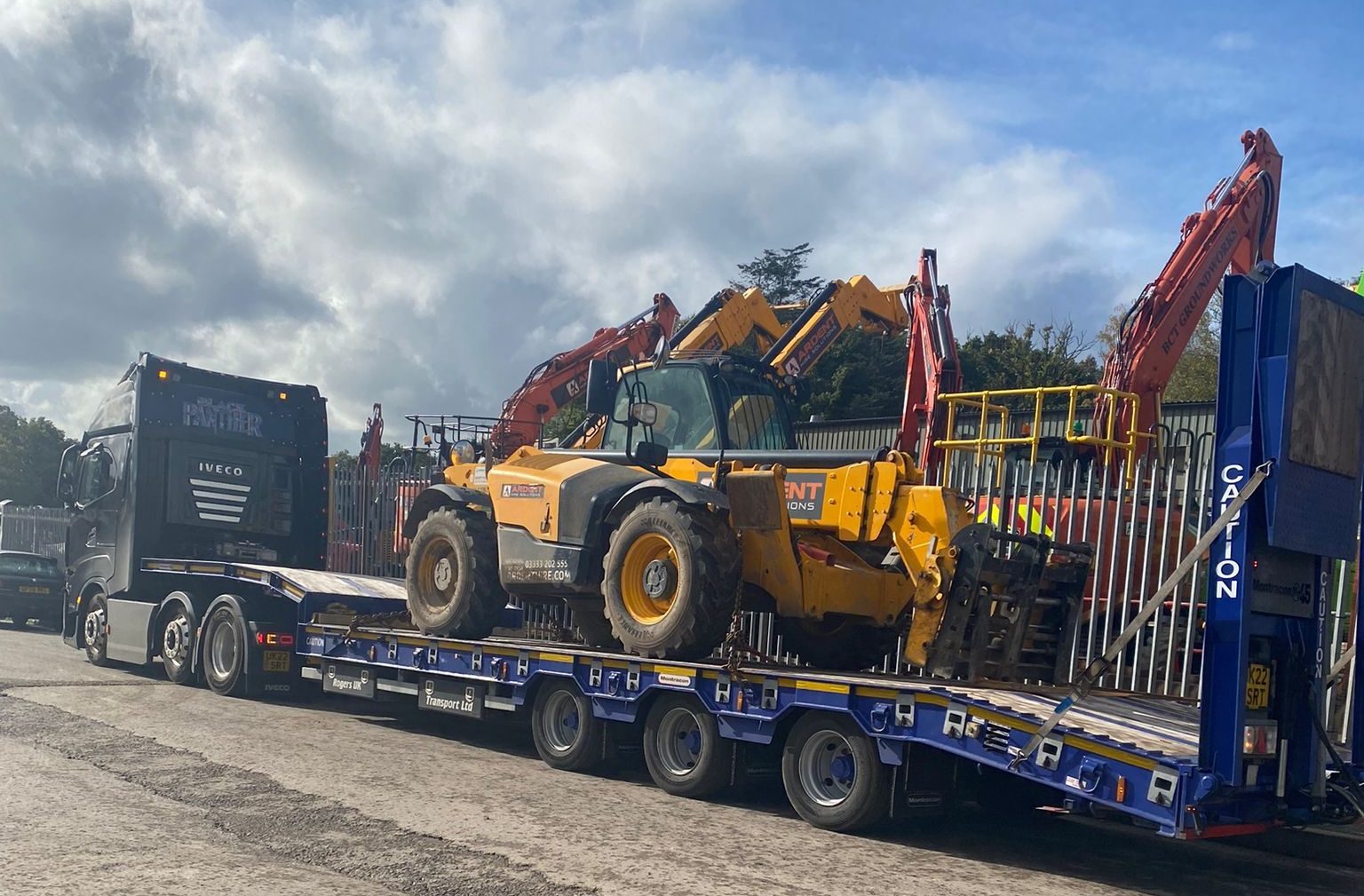 Rogers Transport low loader trailer